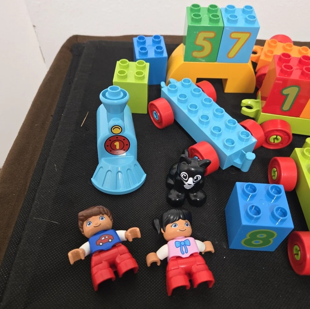 Mixed Lot Of Lego Duplo 11 blocks 1 train piece 3 figures 4 cars